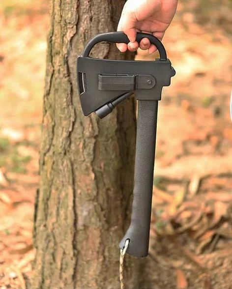 AXIUM Hacha táctica 5 en 1 Multifuncional con Sierra, Martillo, Silbato de Emergencia y Funda ABS para Camping