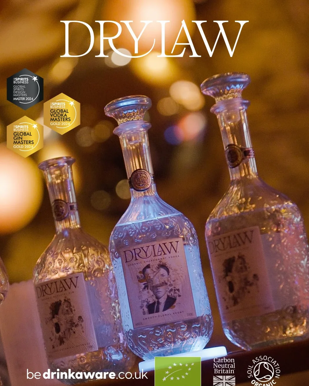 Drylaw Vodka orgánico premium de uvas Chardonnay. Afrutado y floral, con notas de ciruela jugosa, vainilla suave y hierbas frescas. Botella decorativa. Gold en Global Spirits Masters 2024.