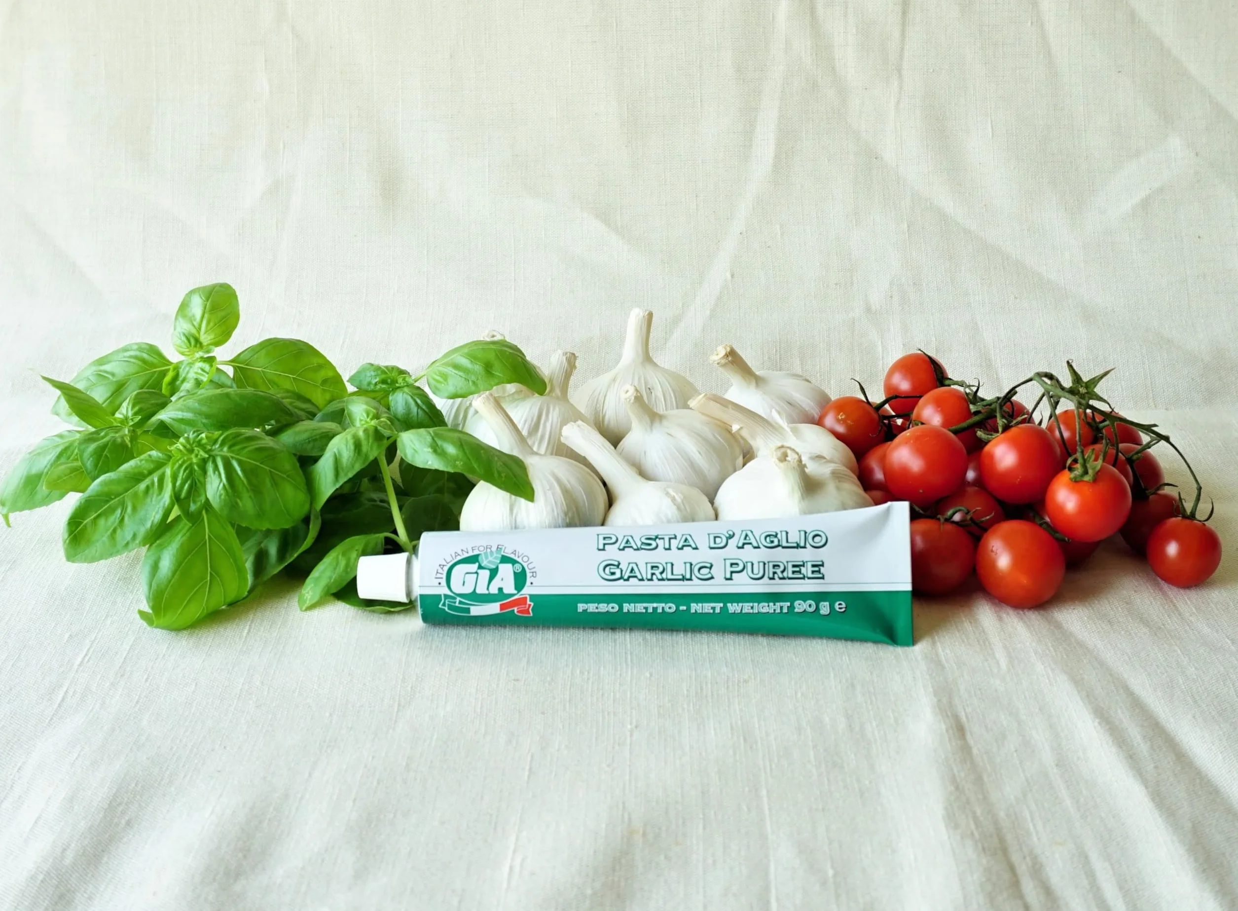 GIA - Tubo Pasta de Ajo Concentrado, Producto Italiano, Crema al Gusto, Listo para usar, 90gr