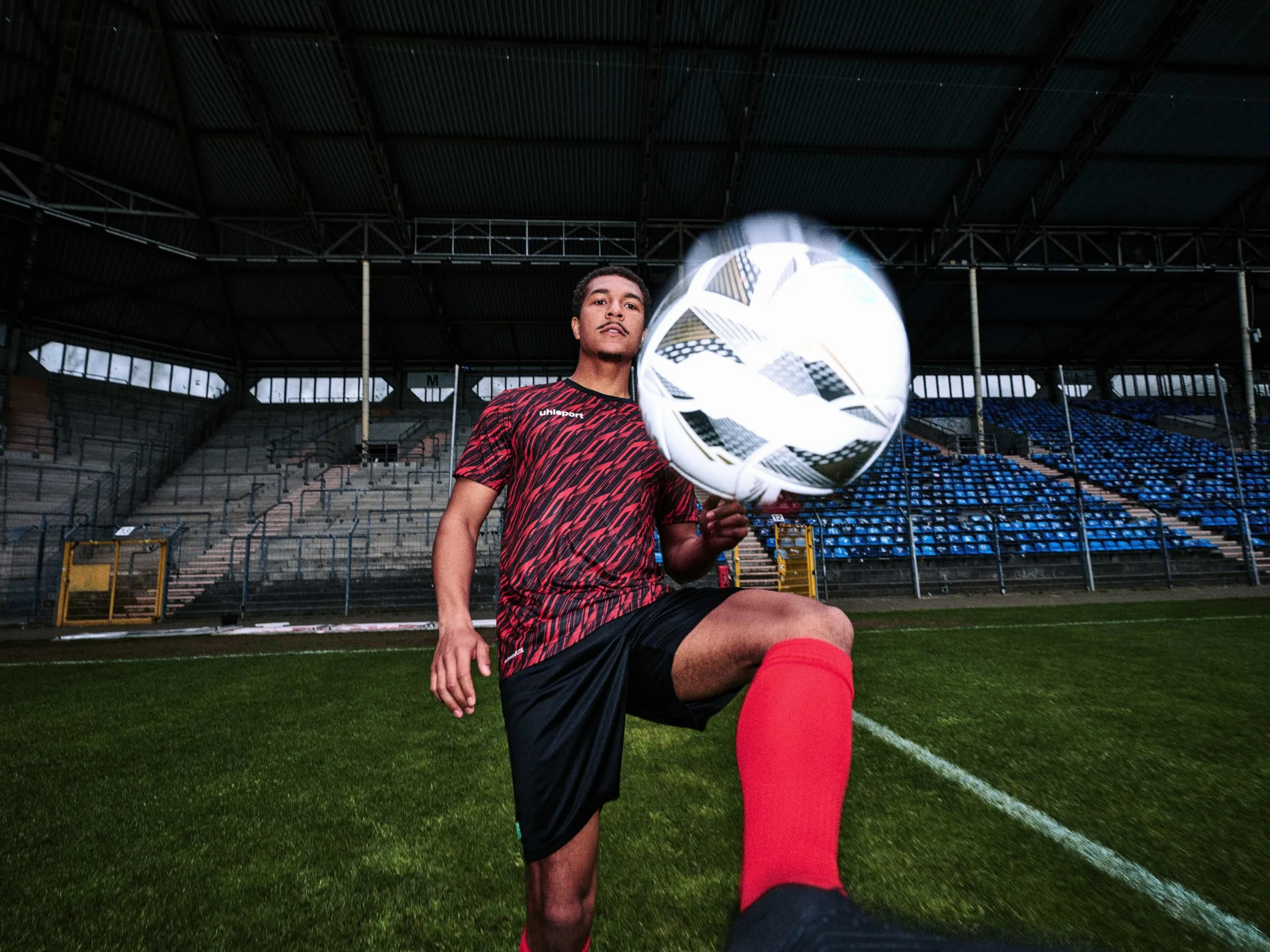 uhlsport Revolution Thermobonded balón de fútbol