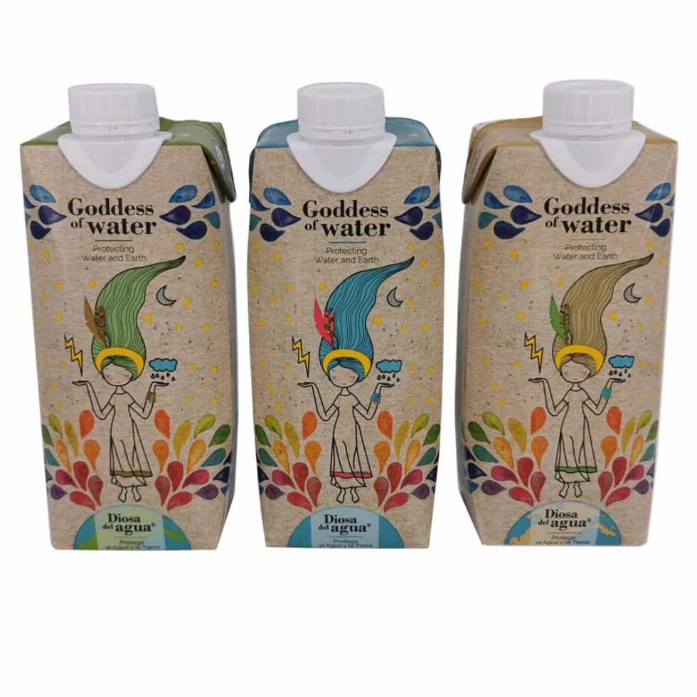 Agua ligera, extra natural de calidad prémium envasada en caja de cartón 50cl (Pack 18 Unidades x 500ml)