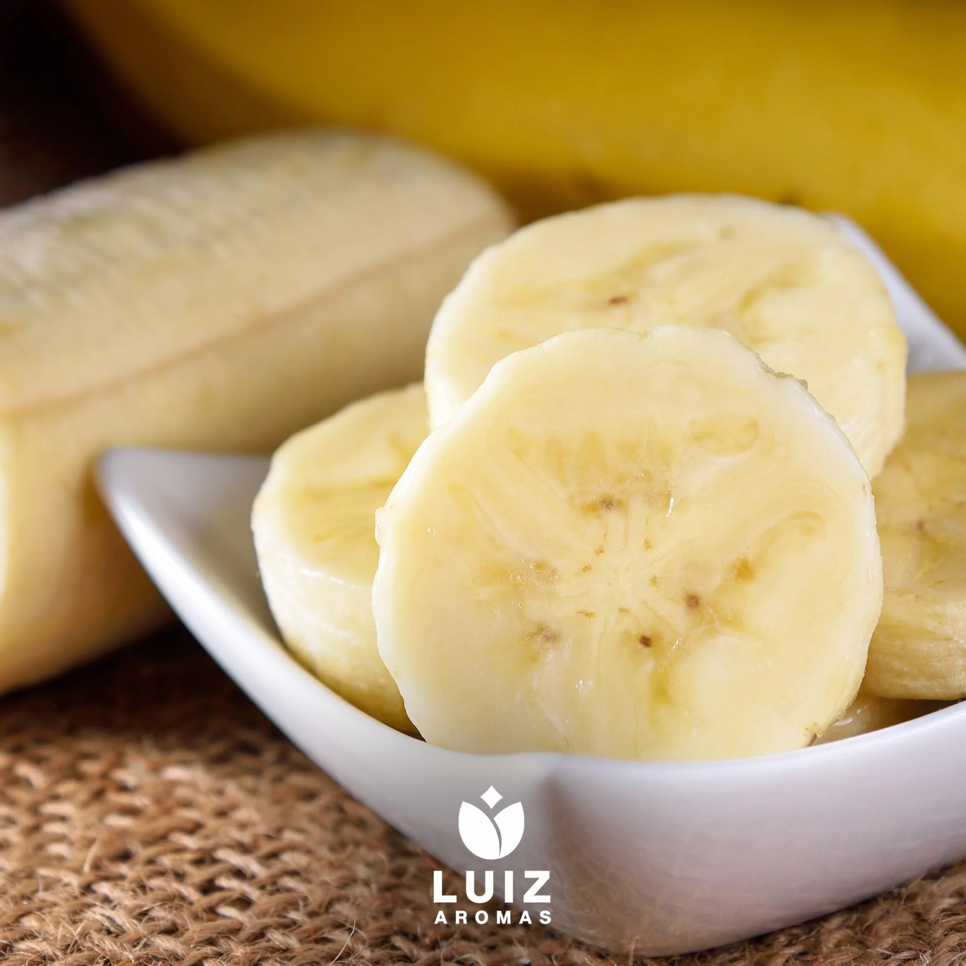 LUIZ AROMAS | Aroma Banana - Aroma Alimentario en Gotas para dulces de Hornear, Pasteles, Bizcochos y Tartas | Producto Vegano sin Calorías y sin Azucar | Producto 100% Italiano (30g)