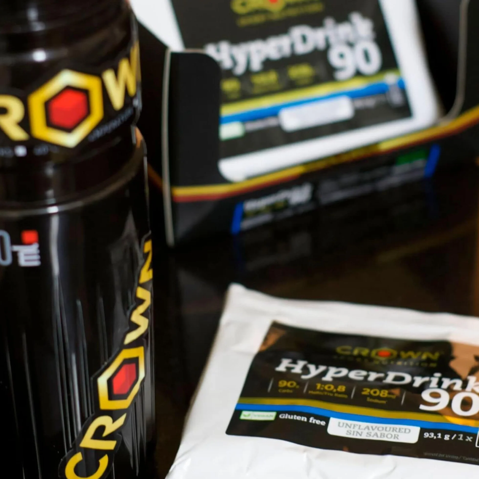 Crown Sport Nutrition HyperDrink 90 | Bebida Alta Carbohidratos 90 g en 500 ml y Sodio | Polvo Bote 1490 g 16 Tomas | Maltodextrina Fructosa Ratio 1:0,8 y Sal Marina | Sin Aditivos Sin Sabor