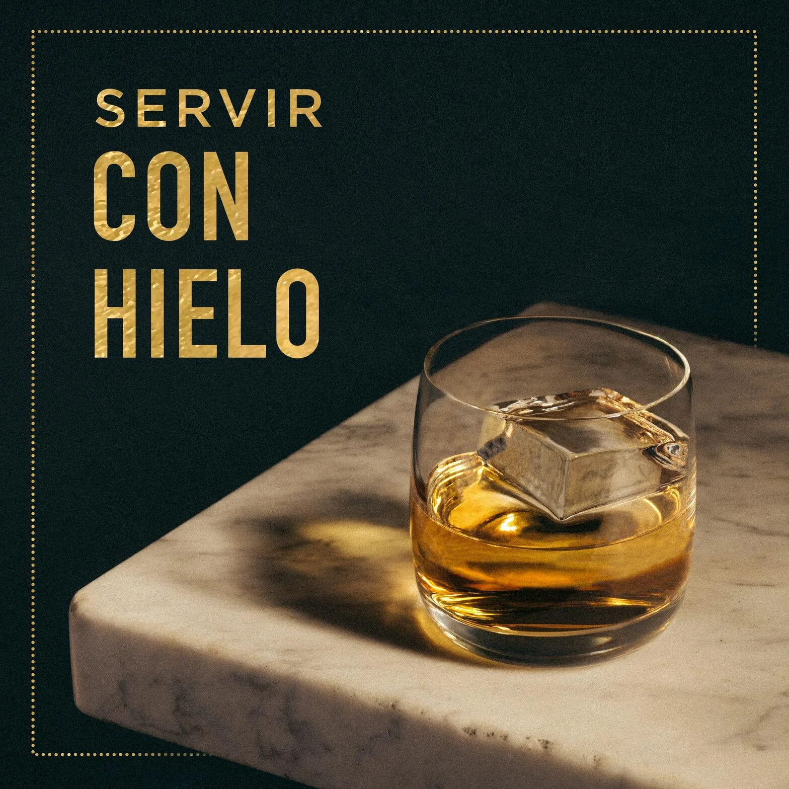 Scotch Whisky Single Malt Aberfeldy 12 Year Old, 40 % vol., 70 cl / 700 ml, whisky premium añejado en cuatro tipos de barricas distintas