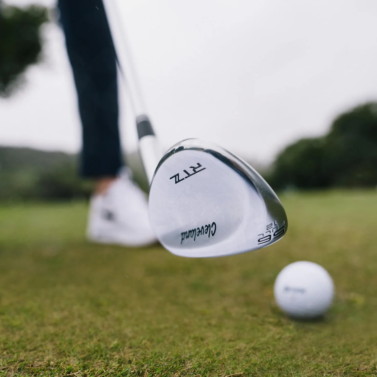 Cleveland Golf RTZ BKS 56 Mid RH Cuña Satén Negro