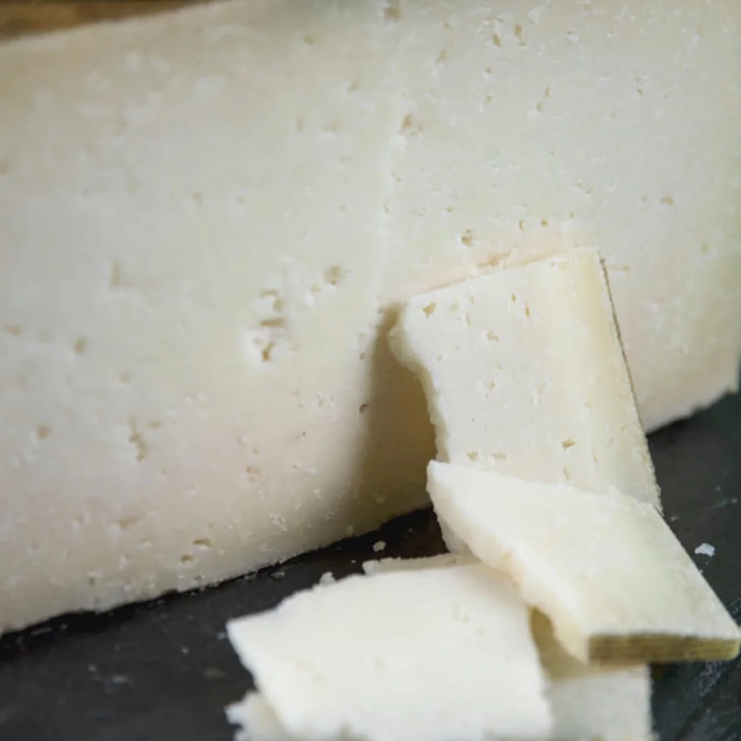 Queso de Oveja Viejo Leche Cruda Chillón Curación 7 Meses 1/2 Pieza ~1,4 kg Sabor Intenso Toro Zamora Queso Madurado Oveja España