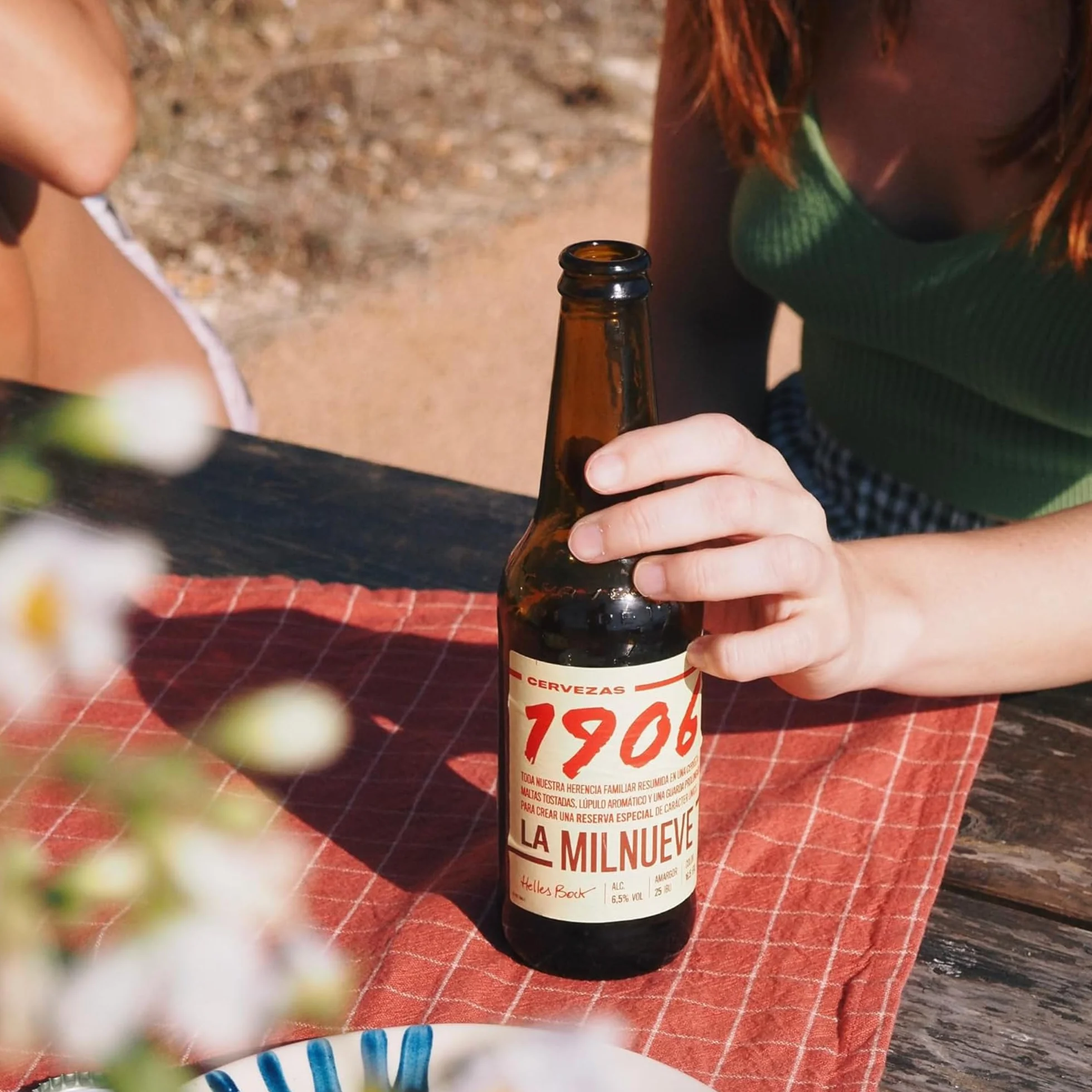 1906 Reserva Especial - Cerveza Lager Extra, Pack de 24 Botellas x 33 cl, Sabor Amargo y Aroma Tostado, Galardonada Internacionalmente, 6,5% Volumen de Alcohol
