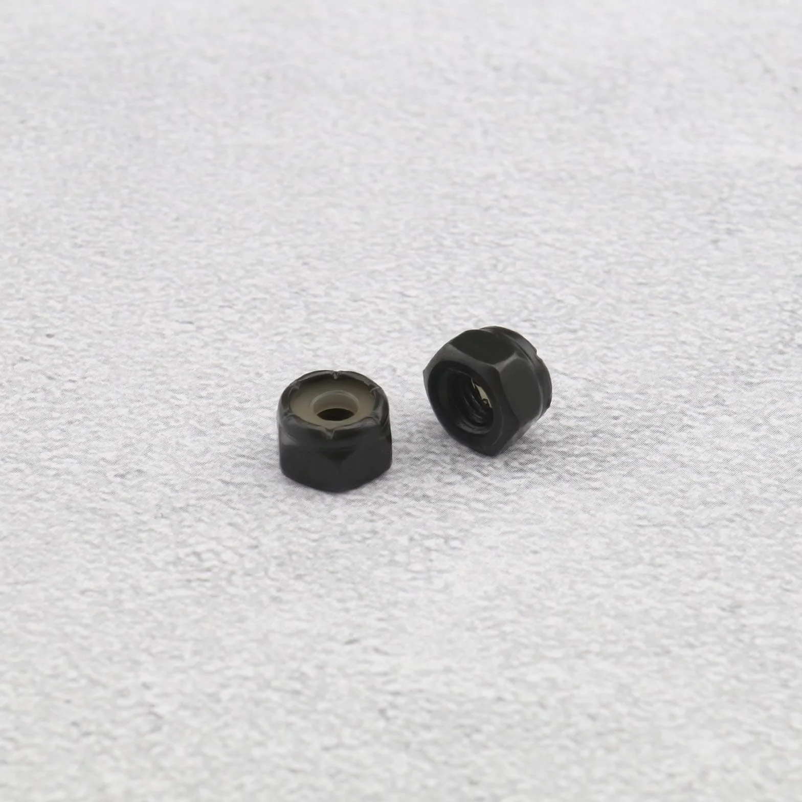 Almohadillas Elevadoras de Monopatín de 3 mm con Tornillos y Tuercas de 30 mm, Almohadillas de Choque Suaves de PU, Protector de Repuesto (2 Piezas)