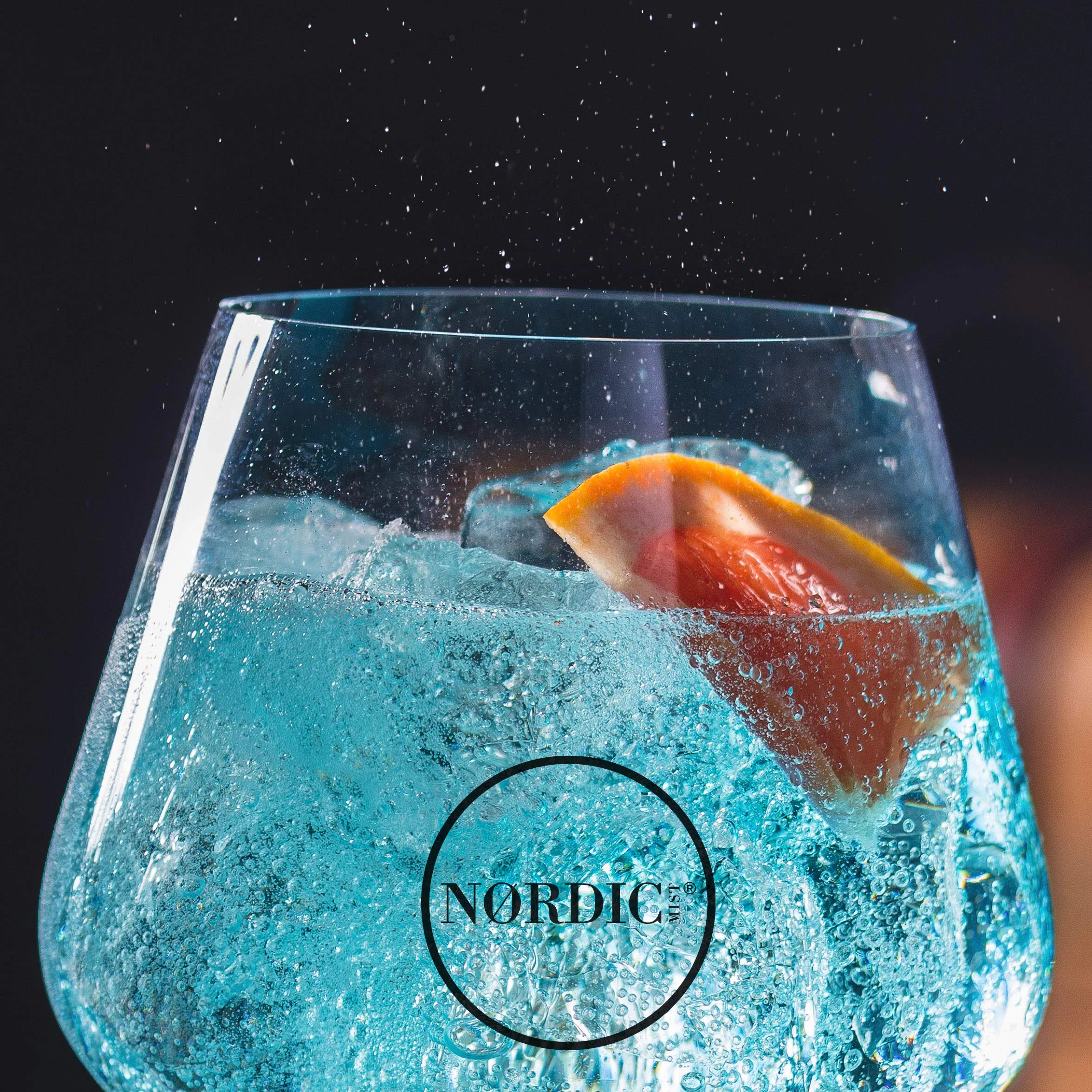 Nordic Mist Mixer Blue Tónica, Bebida Refrescante - Pack de 24 Latas de 250 ml