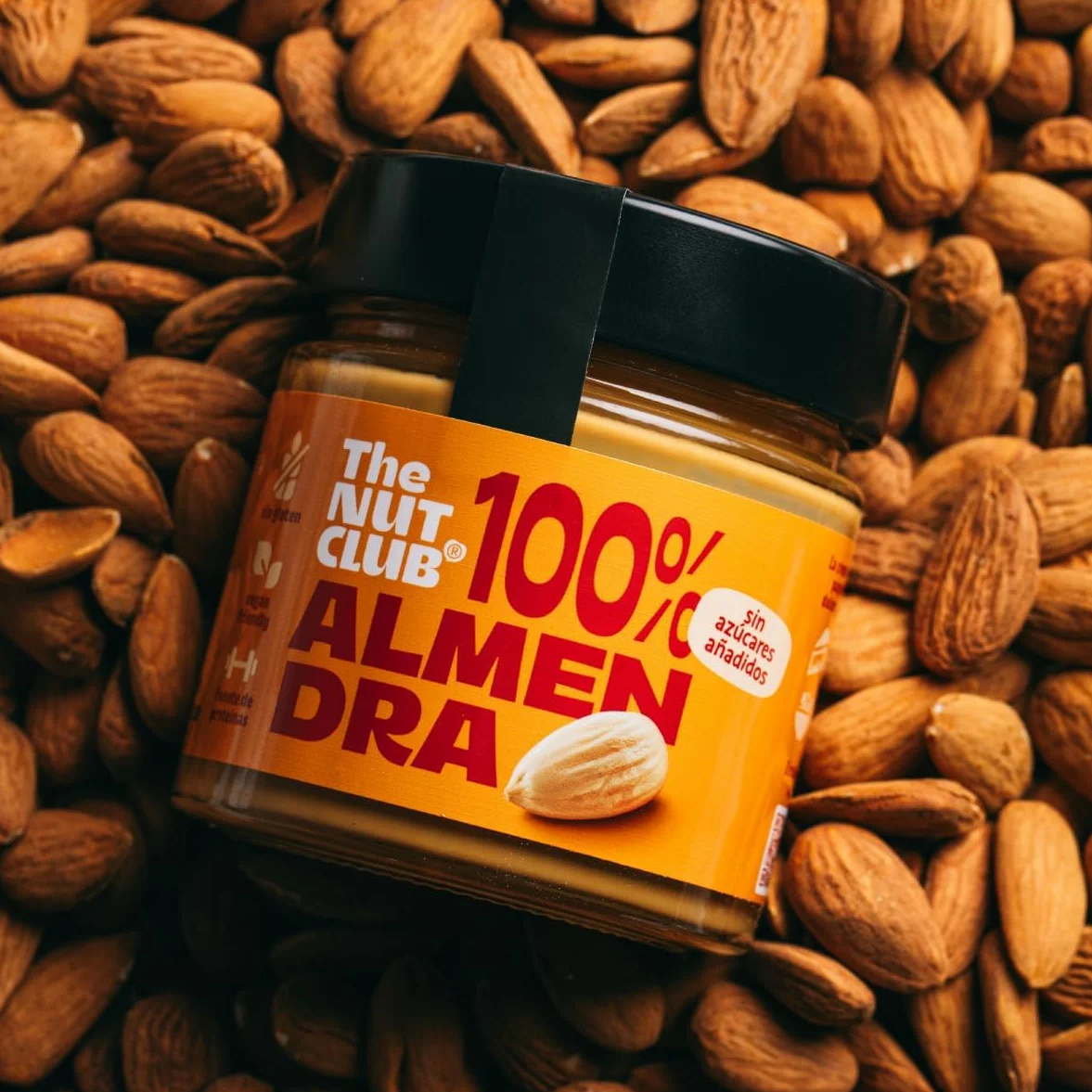 The Nut Club Crema de Almendra 180g 100% Natural, Vegana, Sin Azúcares Añadidos, Sin Gluten, Sabor Intenso y Textura Cremosa, Ideal para Untar, Desayunos, Recetas y Postres