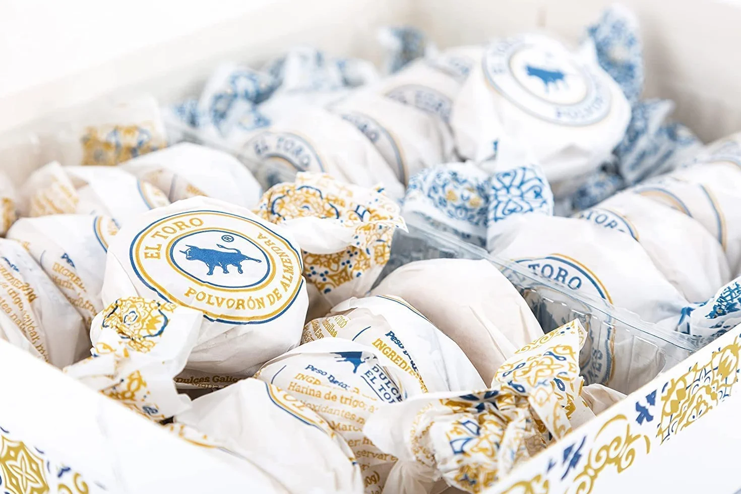 El Toro - Surtido de Polvorones el Toro Almendra y Original - estuche 500 gramos - Valladolid (Tordesillas) - elaborados con almendras y harina- dulces Navidad - receta tradicional
