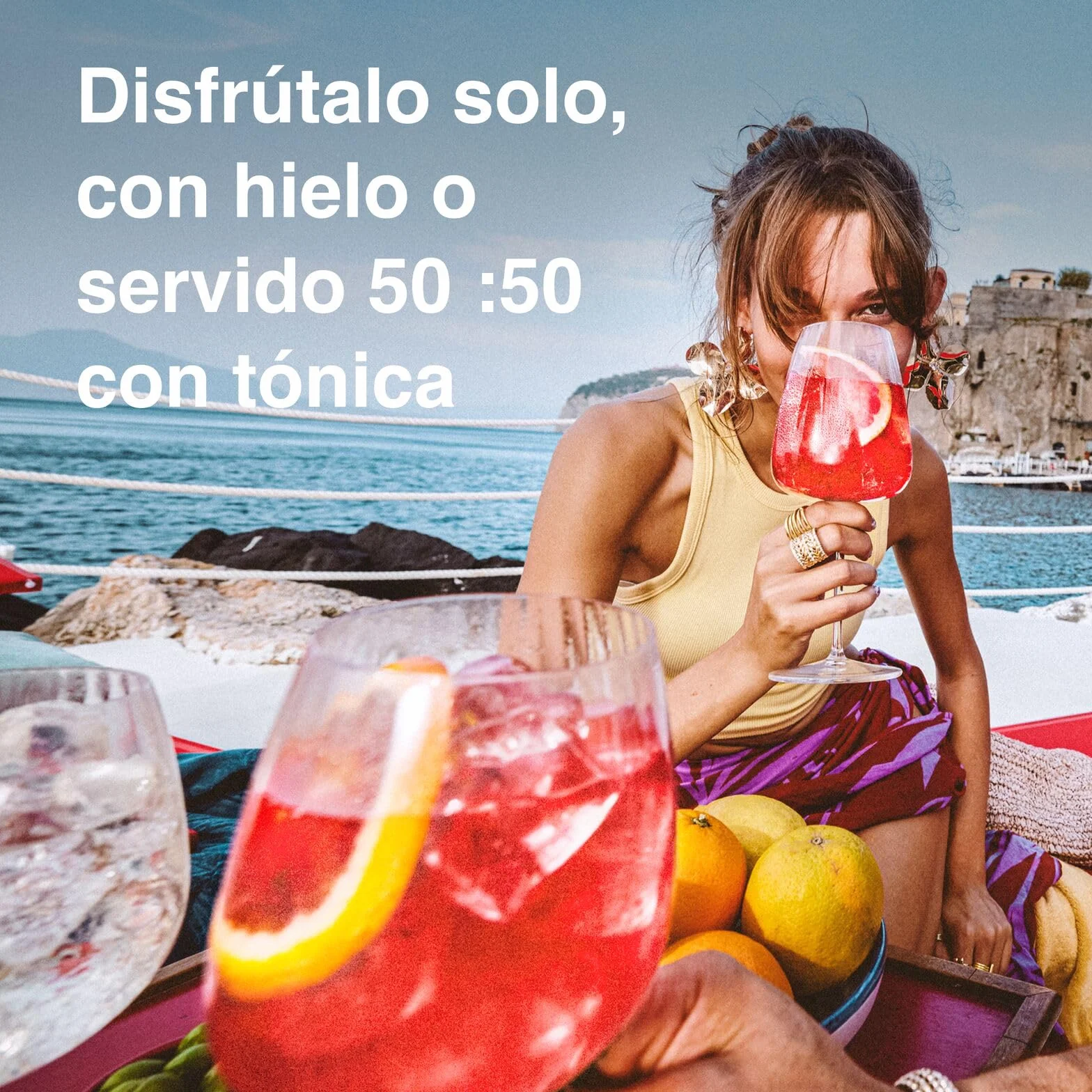 MARTINI Fiero Vermouth Aperitivo, 15% ABV, 75cl / 750ml, Aperitivo Dulce con Infusión de Cáscaras de Naranja Cortadas a Mano