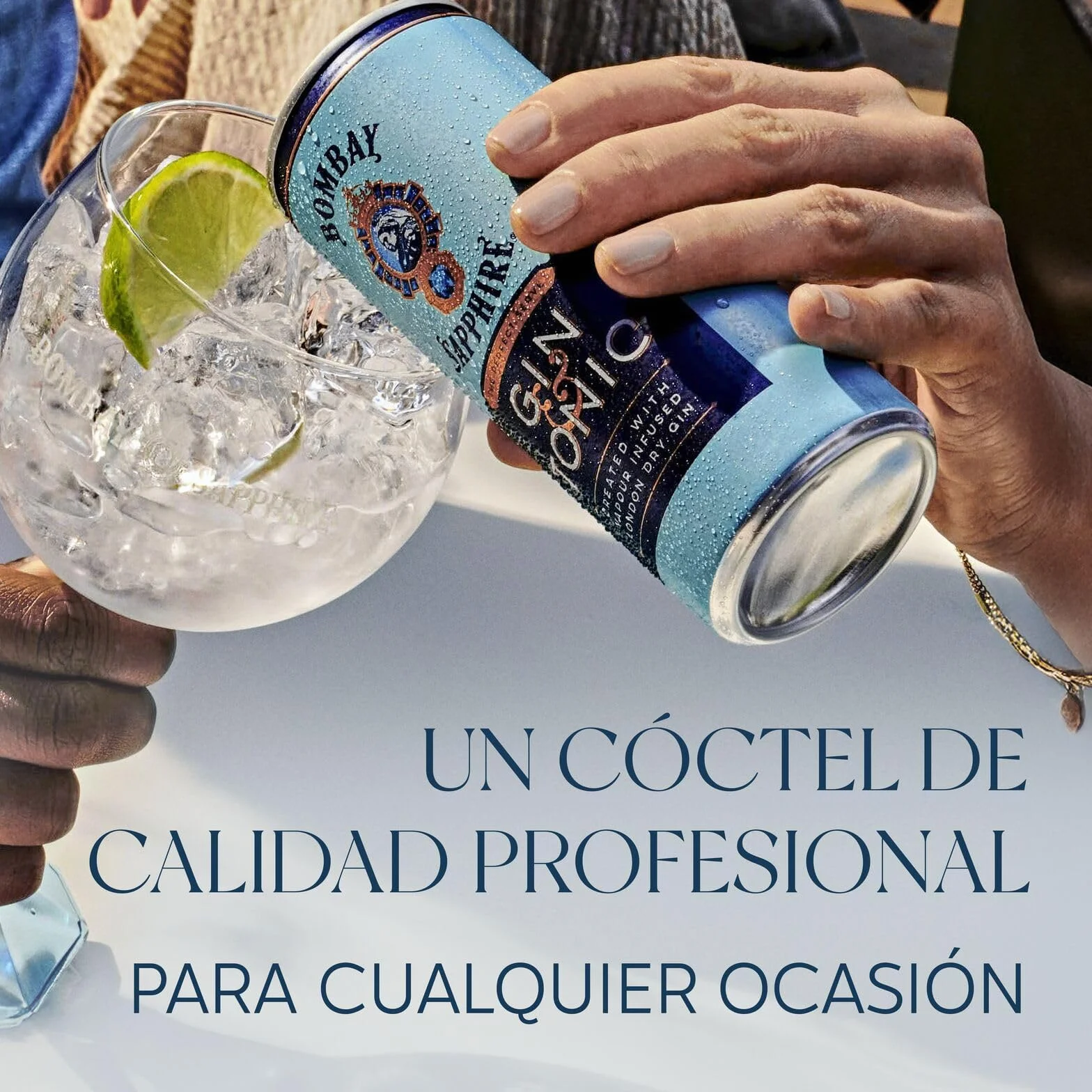 Latas de cóctel Bombay Sapphire Gin & Tonic listo para tomar, 6,5% Vol., 25 cl / 250 ml (pack de 12), bebidas alcohólicas con London Dry Gin 100% infusionada al vapor