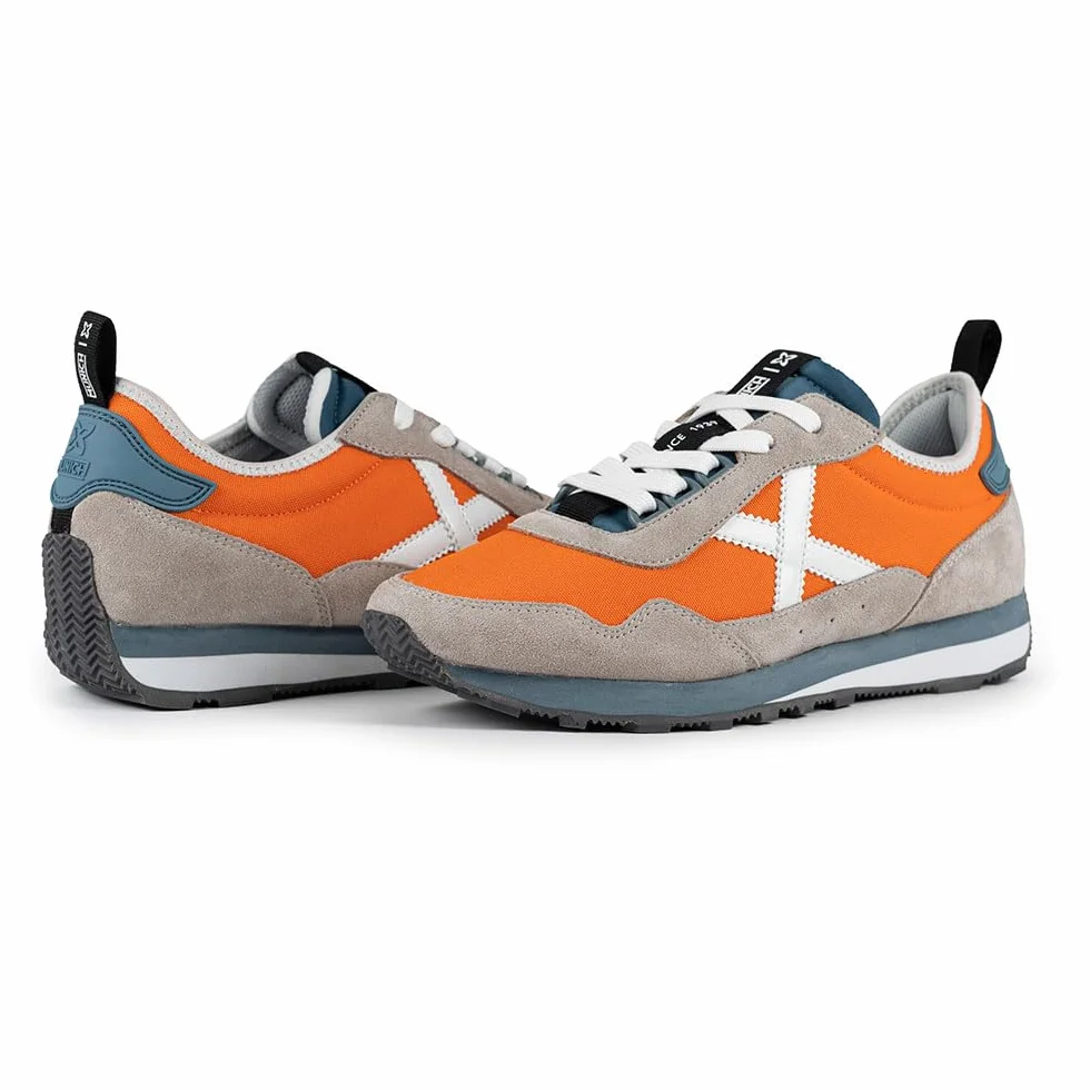 Munich Um 81 Trainers EU 42