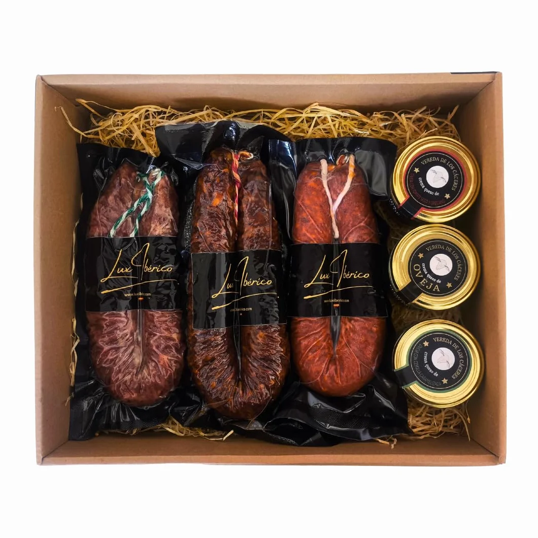 Cesta de Embutidos "Dehessis" - Embutido Ibérico, Morcilla y Queso | Chorizo y salchichón ibérico herradura, morcilla patatera dulce y tres cremas de queso de oveja. Lista para regalar.
