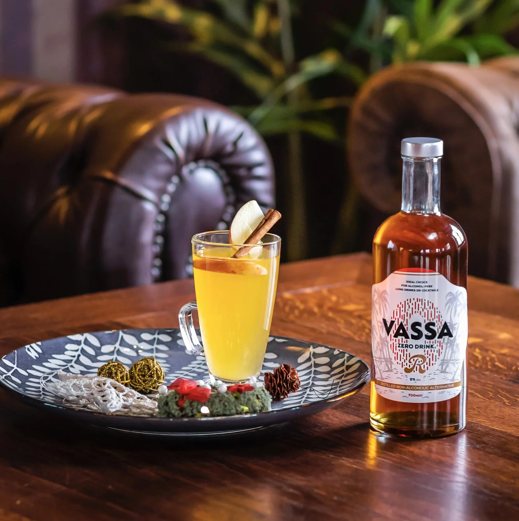 VASSA ZERO R sin alcohol 700 ml, ideal para cócteles y tragos largos, con sabor, aroma y propiedades originales del ron tradicional, sustancia 100% natural
