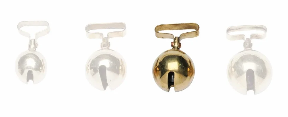 Cascabillo romano de latón n° 6 diámetro 32 mm