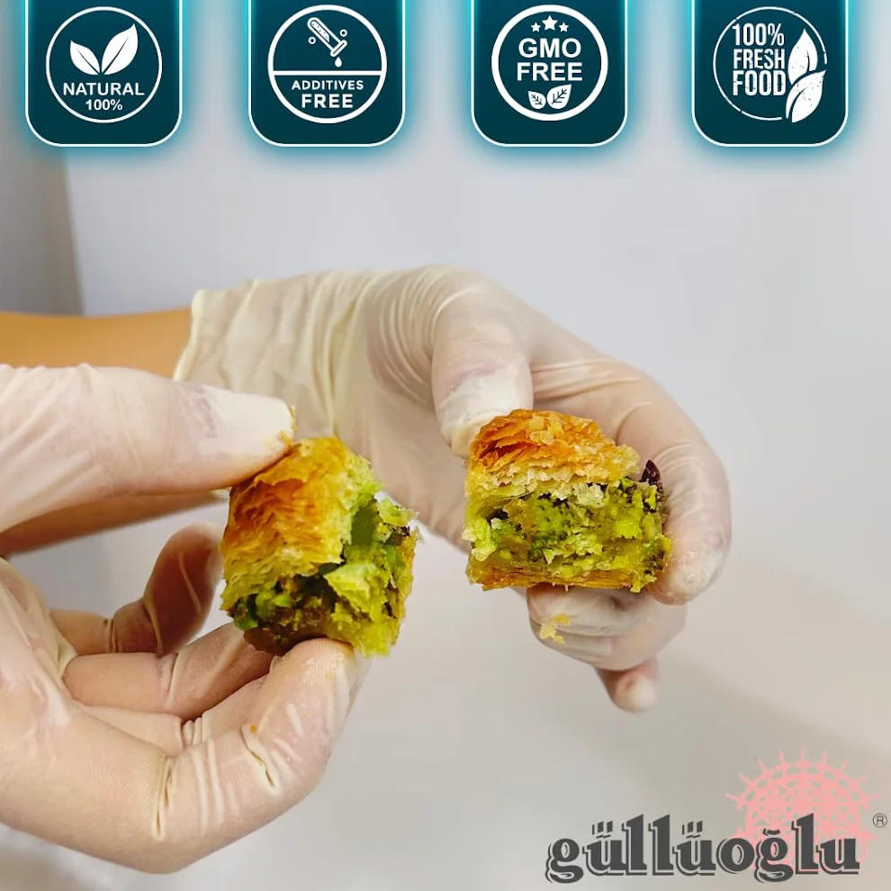 Gulluoglu Premium Dry Baklava with Pistachio, Freshly Produced and Long Lasting, Traditional Turkish Baklava (500 gr.- 1 Pack)