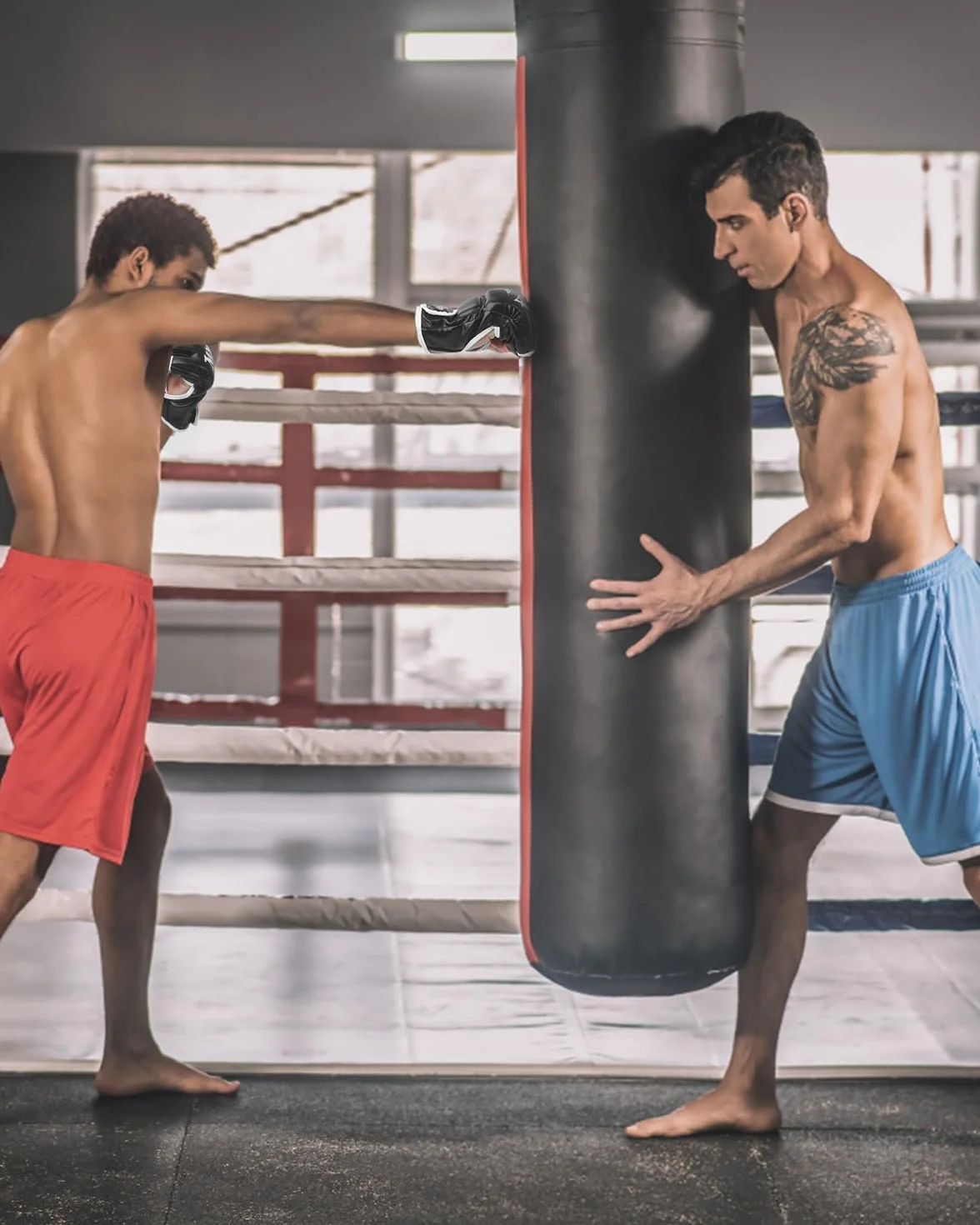 Guantillas MMA y Guantes de Boxeo Semidedos Ajustables Transpirables para Kickboxing Entrenamiento