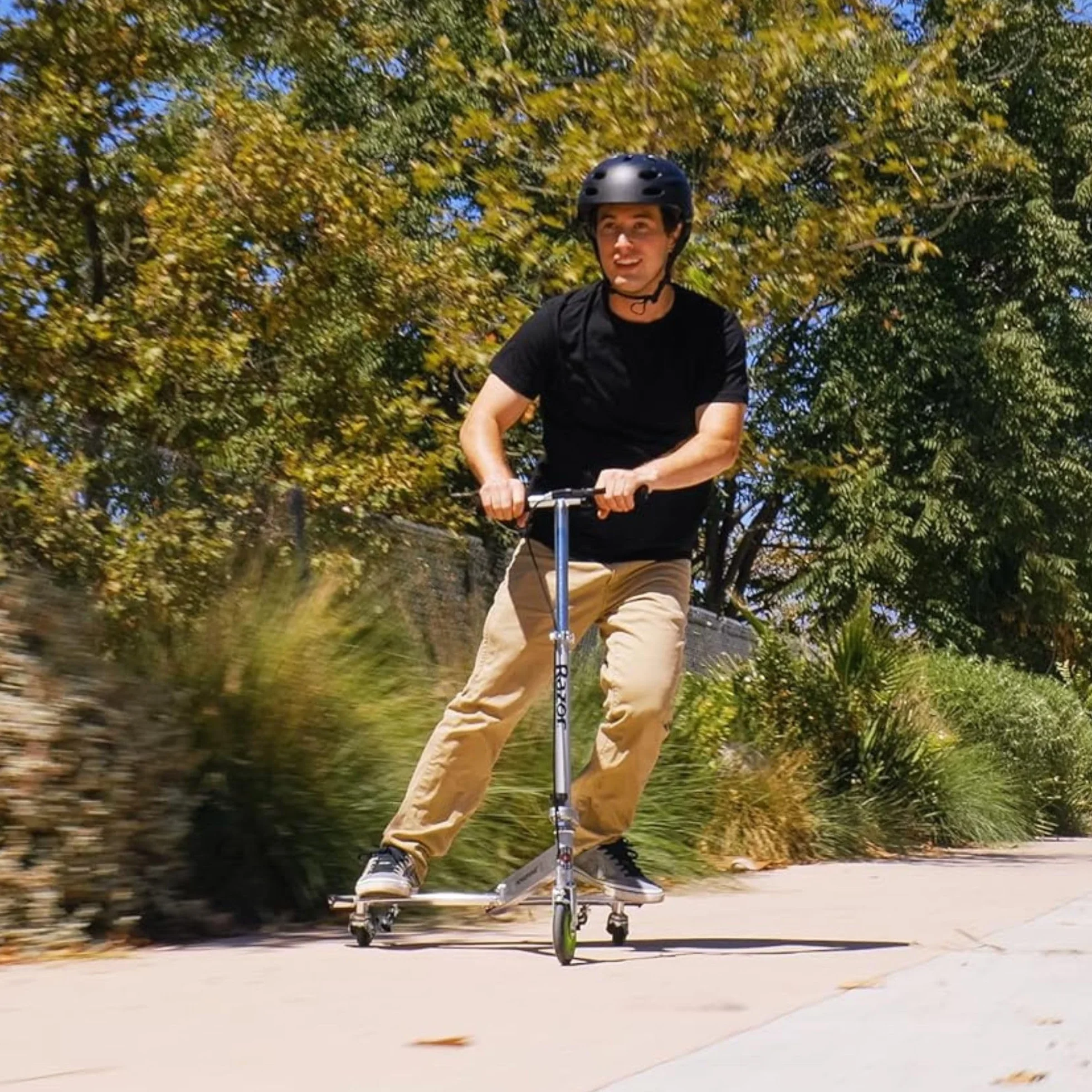 Razor PowerWing DLX Patinete de Tres Ruedas para niños, Plata