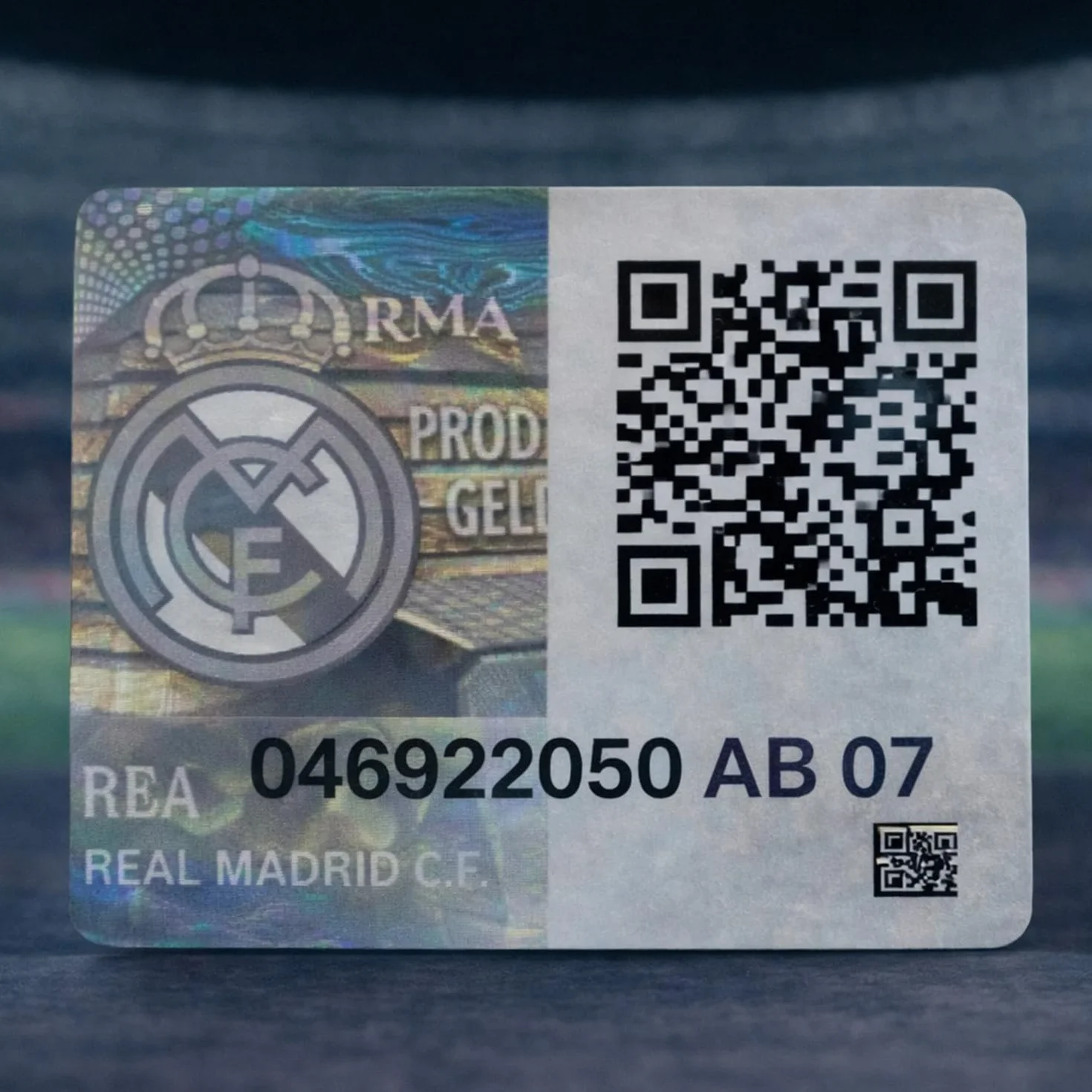 Escudo Luminoso Colgante con Lanyard Oficial Real Madrid Barça Valencia Benfica Batería Recargable 3 Modos Luz Electroluminiscente