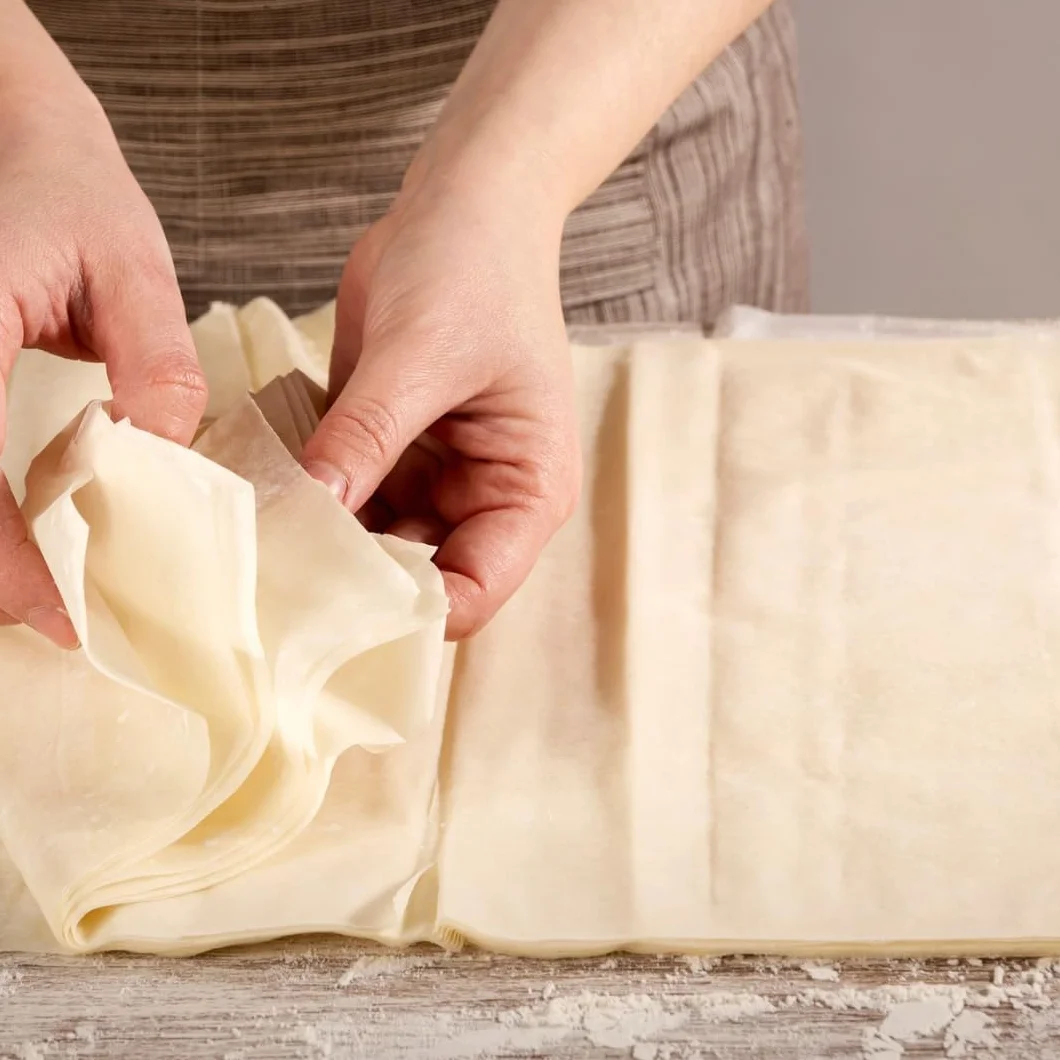 Öz Yufka Masa Fresca Diaria Pasteles Frescos Hojas de Masa Filo 1000g 6 Piezas