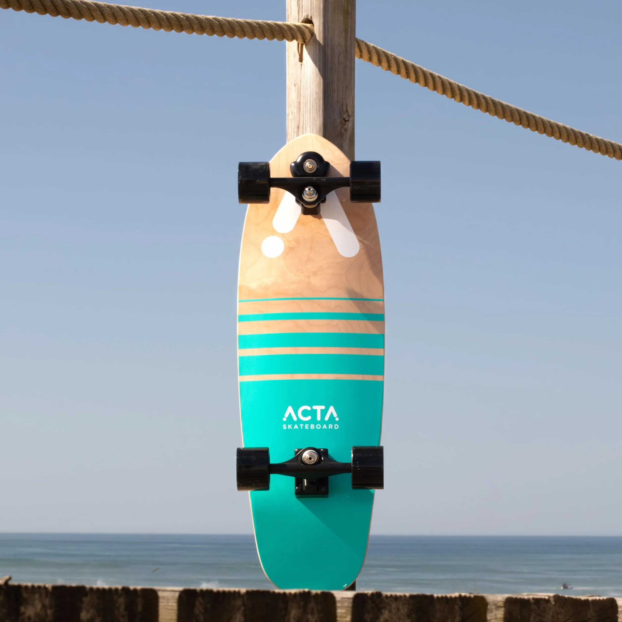 ACTA Surfskate Horizon V2 31" Tabla de Surf Arce 7 Pliegues