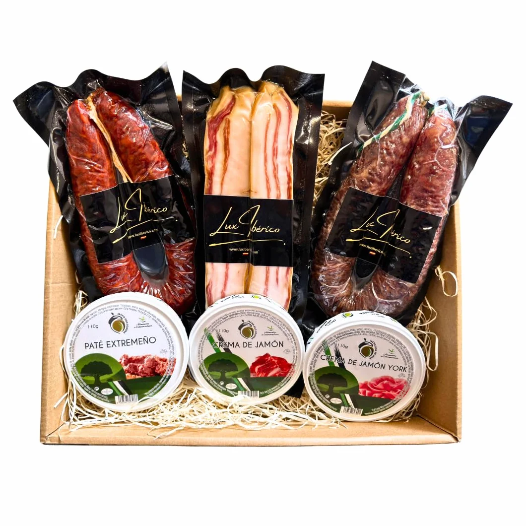 Lux Ibérico Lote Platon - Patés Extremeños, Panceta y Embutido | Chorizo y salchichón ibérico, panceta curada y tres patés extremeños para untar. Aperitivo completo listo para regalar.
