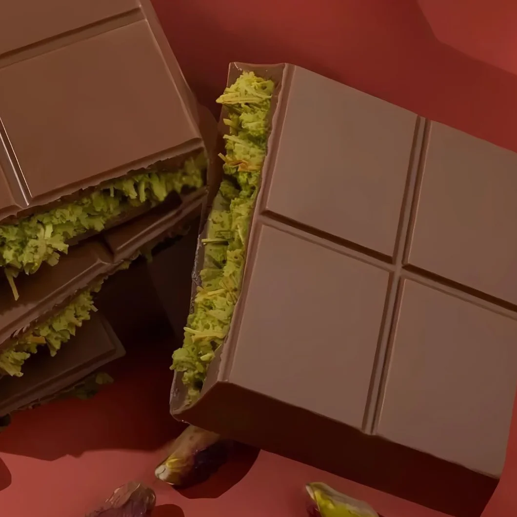 Dubai Chocolate 100 g, con chocolate, pistacho y kadaif y muchas otras variedades, pistacho, adhesivo de Heartforcards®