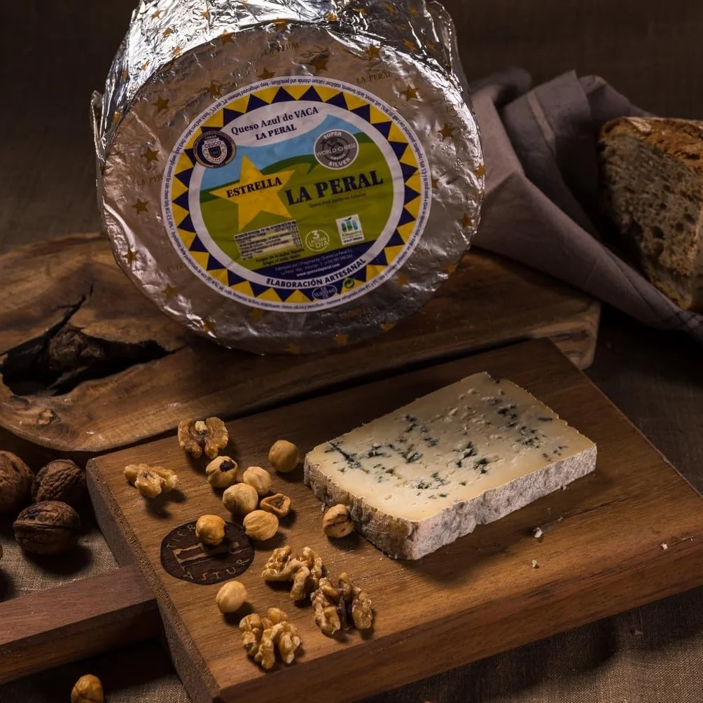 QUESO ASTURIANO SEMI-AZUL "LA PERAL" DE ILLAS (750 grs.)