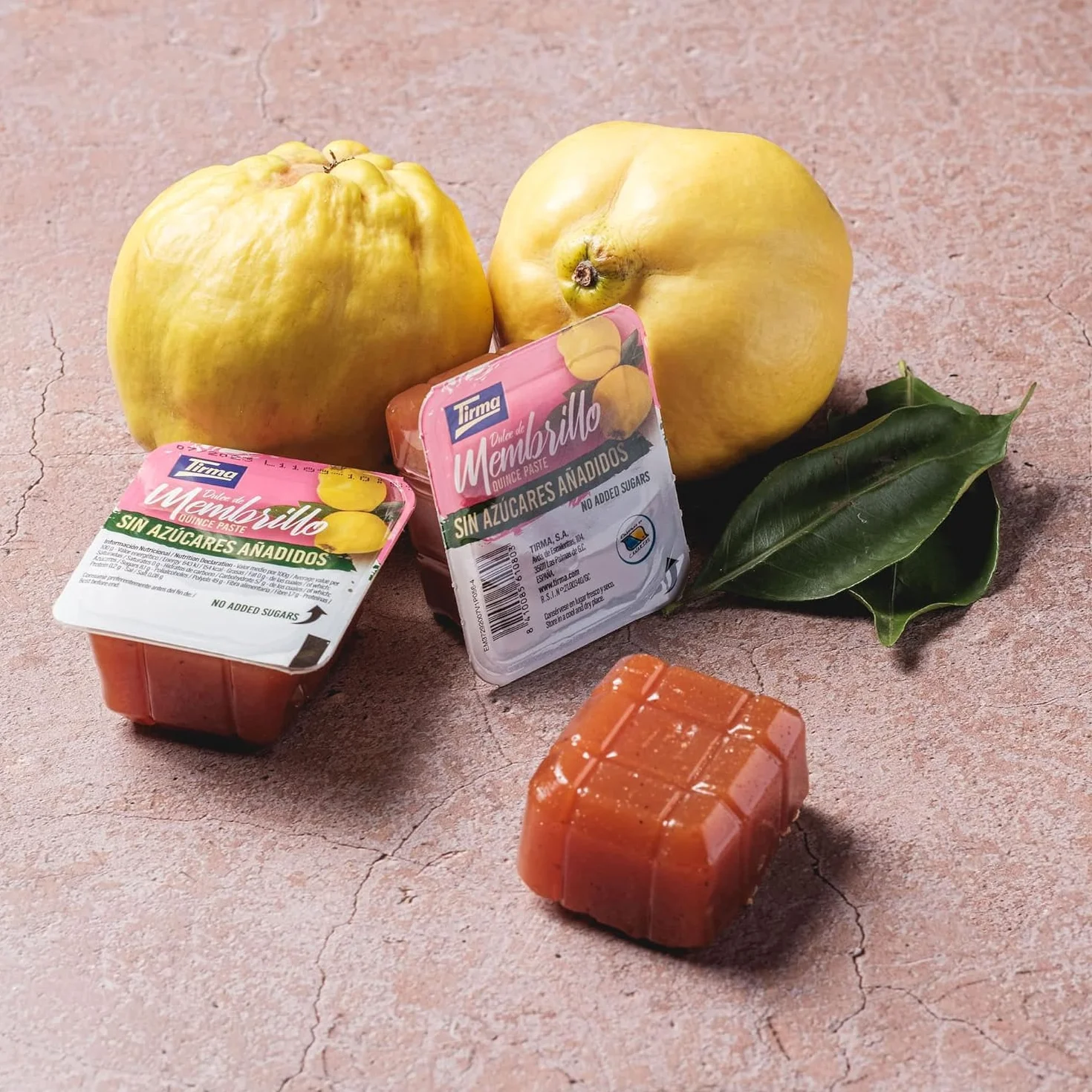 Tirma Dulce de Membrillo | Sin Azúcares Añadidos | Crema de Membrillo de Canarias | Mermelada de Membrillo | Pasta de Membrillo | Sin Gluten | 3 Barquetas, 300g