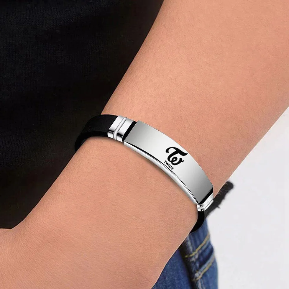 Paquete de 2 Pulseras Kpop TWICE Merch, Pulseras de Silicona con Dijes