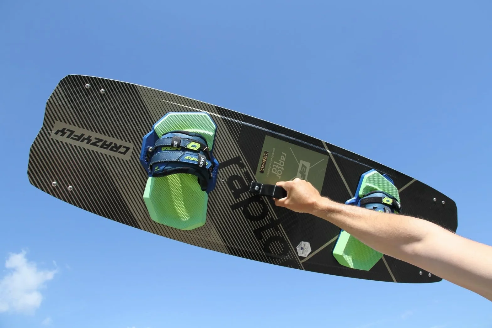 Mango alto kitesurfing negro