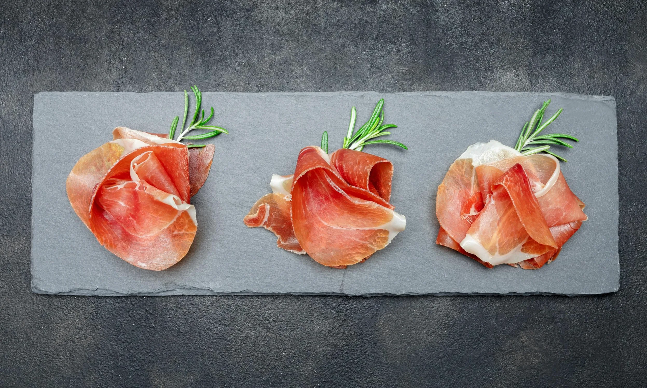 Jamón Umbro Entero Pepato Kg.6-7 - Norcineria Umbra Producción Artesanal - Gluten Free - El Salchero desde 1978