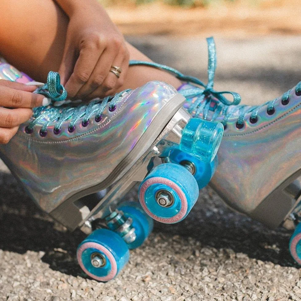 Flamingueo Patines 4 Ruedas Mujer Holográficos 58mm x 32mm Tallas 35-41 EU