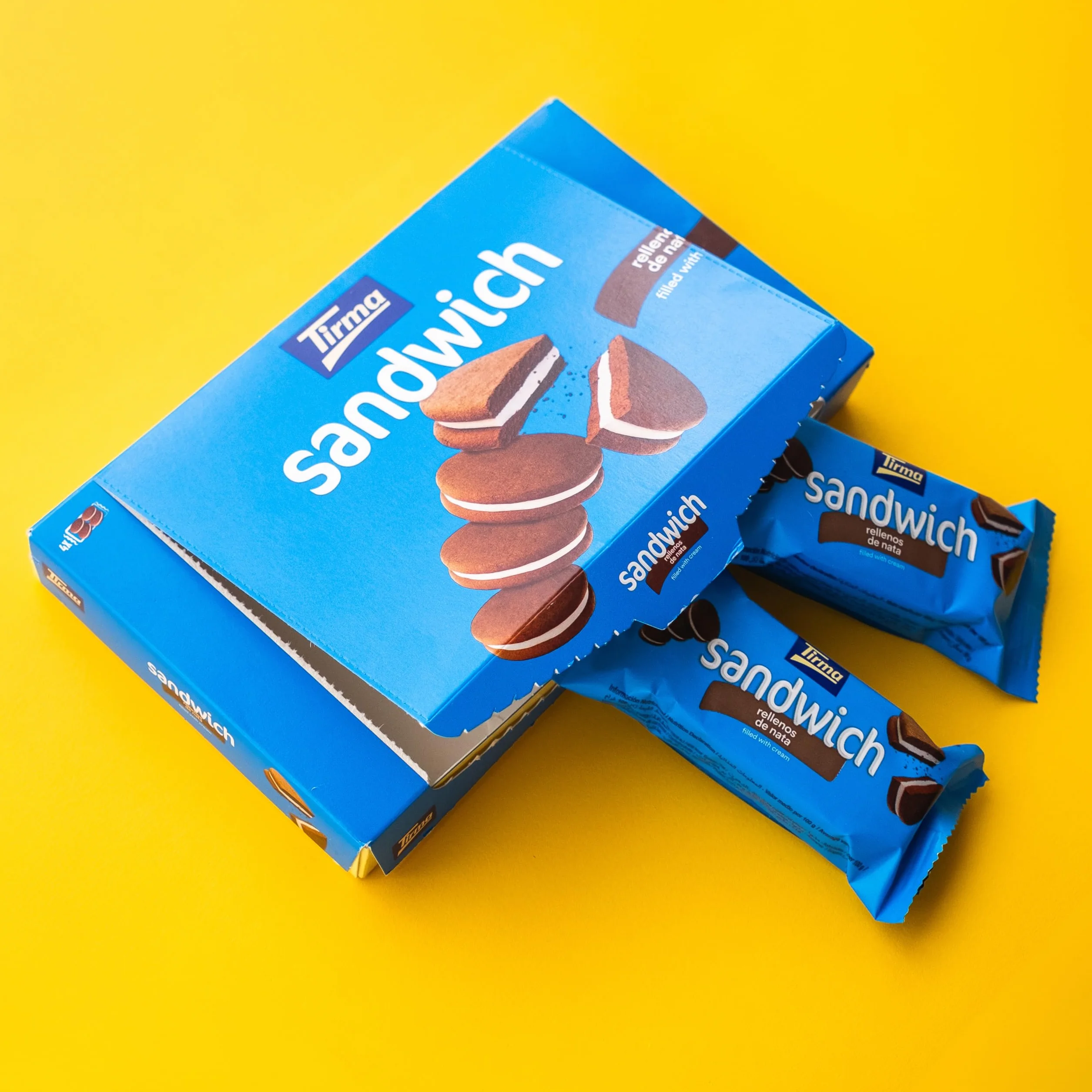 Tirma Sándwich de Galleta al Cacao con Relleno de Nata – 4 Packs de 45 g (Estuche de 180 g) | Galletas Dulces | Snack de Cacao y Nata | Ideal para Merienda y Tentempiés