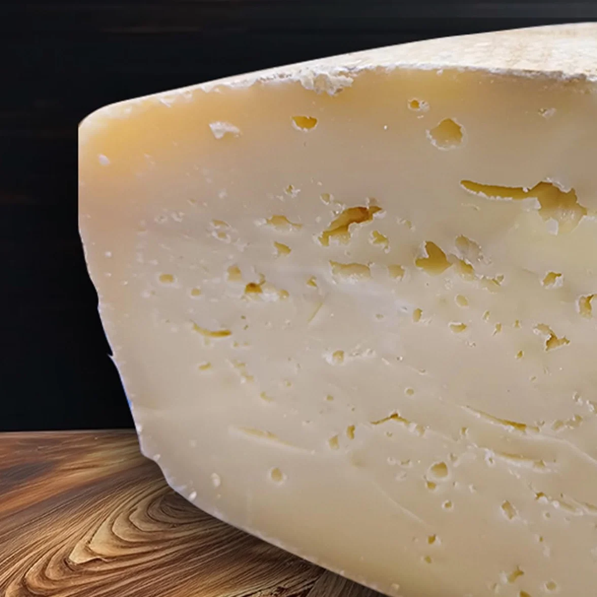 LA HUERTONA Cuña de queso Asturiano NUBLINA de leche pasteurizada de vaca 230-270 gr., Origen Asturias, Envasado al vacío