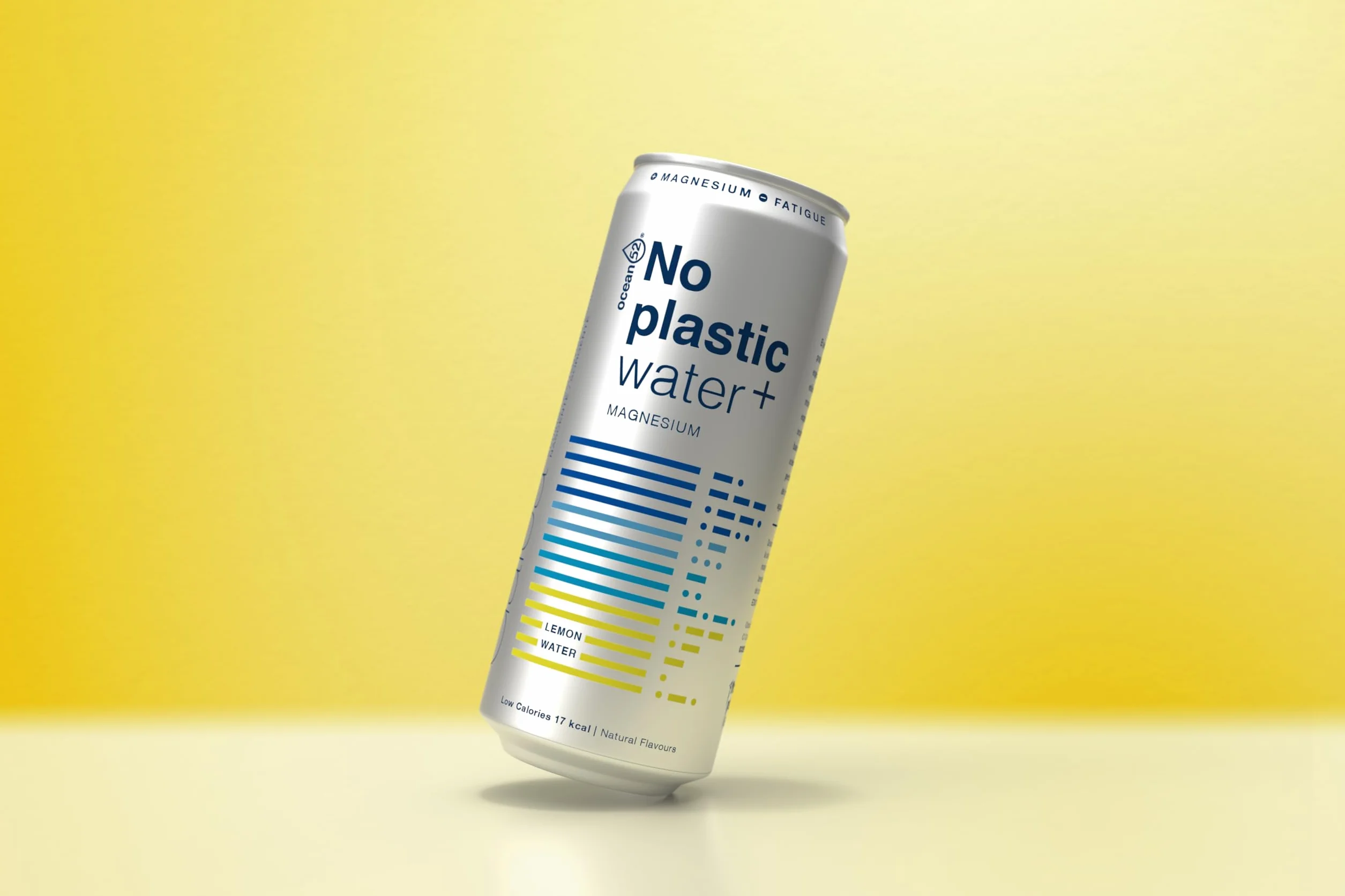 Agua en lata No Plastic Water de Ocean52. Agua Mineral Natural con Limón y Magnesio - Pack 24 unidades x 33cl. Agua en packs de 24 latas de 33cl. Agua mineral en lata x 24.