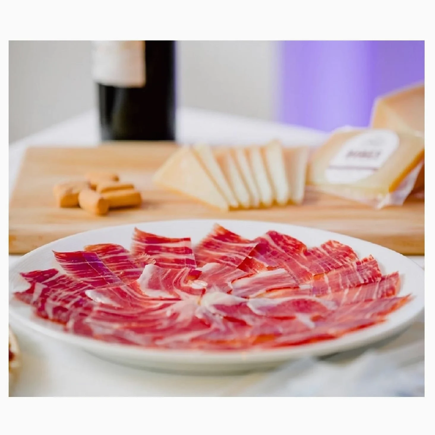LalolaGourmet - Paleta Serrana Gran Reserva (5.5/6 kg) Curacion Natural 100% Sin Gluten y Baja en Sal I Paletilla de Jamon Serrano - Pata Delantera