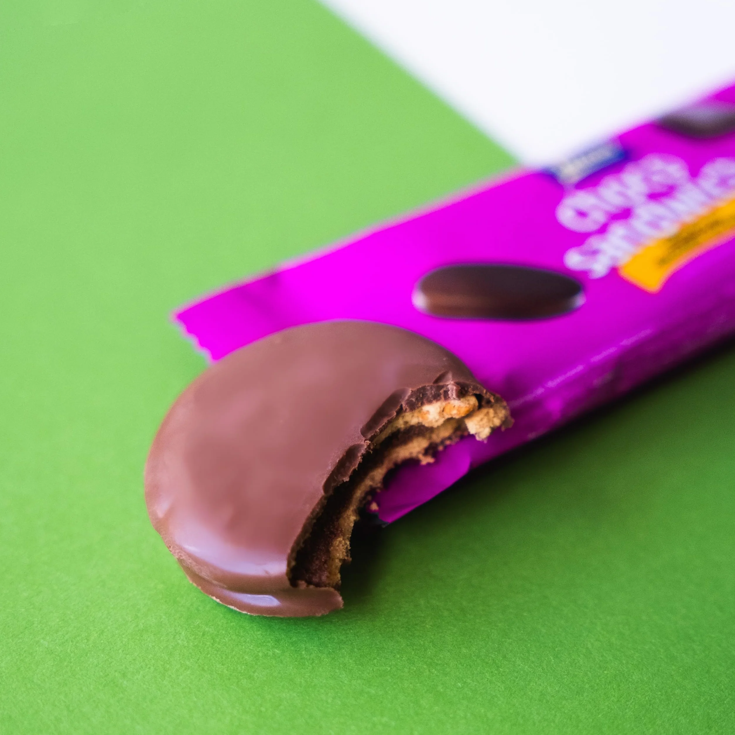 Tirma Choco Sándwich Fino de Chocolate con Leche – 8 Packs de 27,25 g (Estuche de 218 g) | Galletas Dulces con Relleno Bañadas en Chocolate con Leche | Snack Ideal para Merienda y Tentempiés