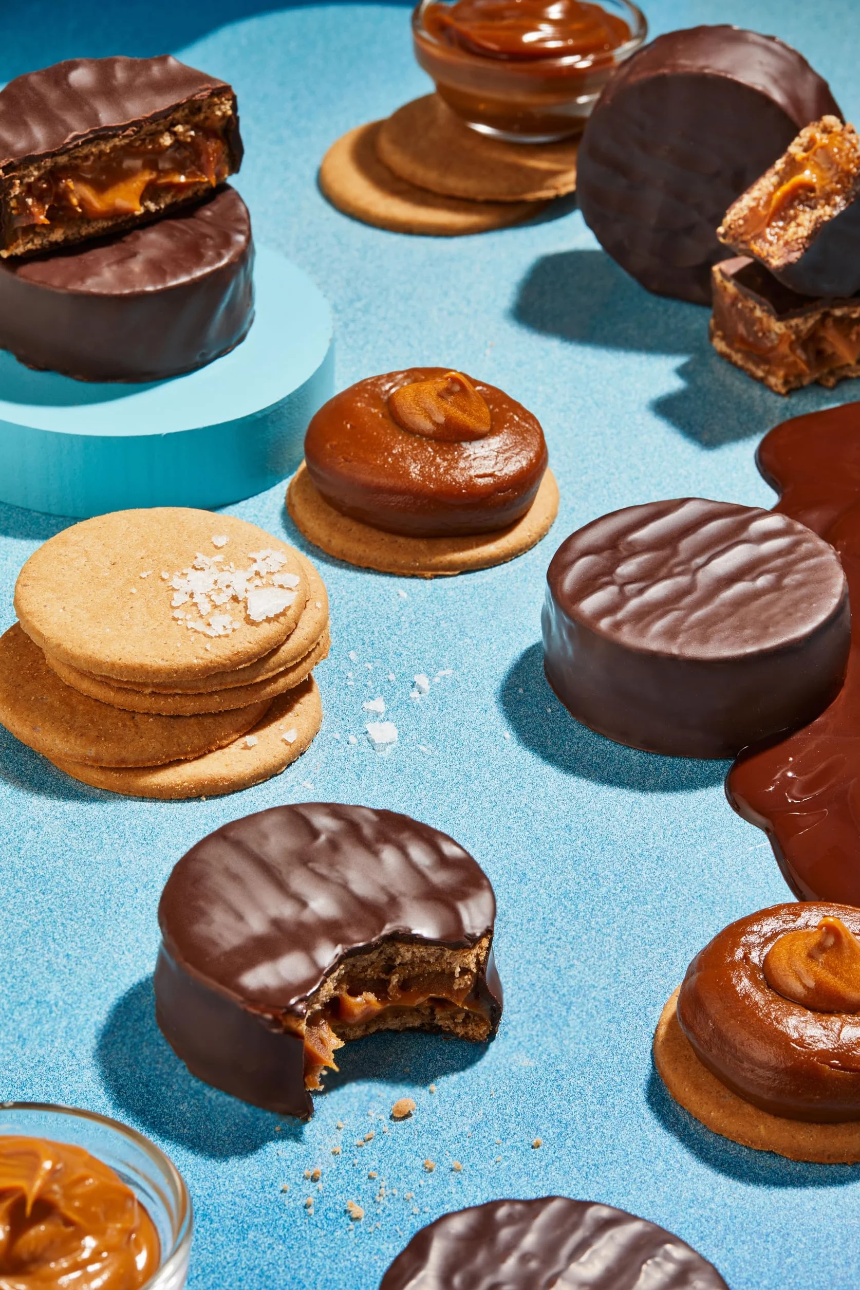 Alfajores Havanna Mar del Plata | Alfajores Argentinos de Chocolate | Galletas Cubiertas Rellenas de Dulce de Leche Con Sal Marina | 4 unidades | 360g