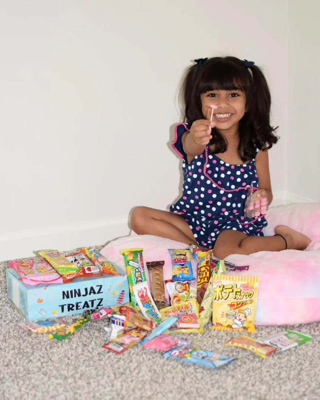 NINJAZ TREATZ 40 auténticos bocadillos y dulces japoneses caja de delicias dulces y saladas de Japón