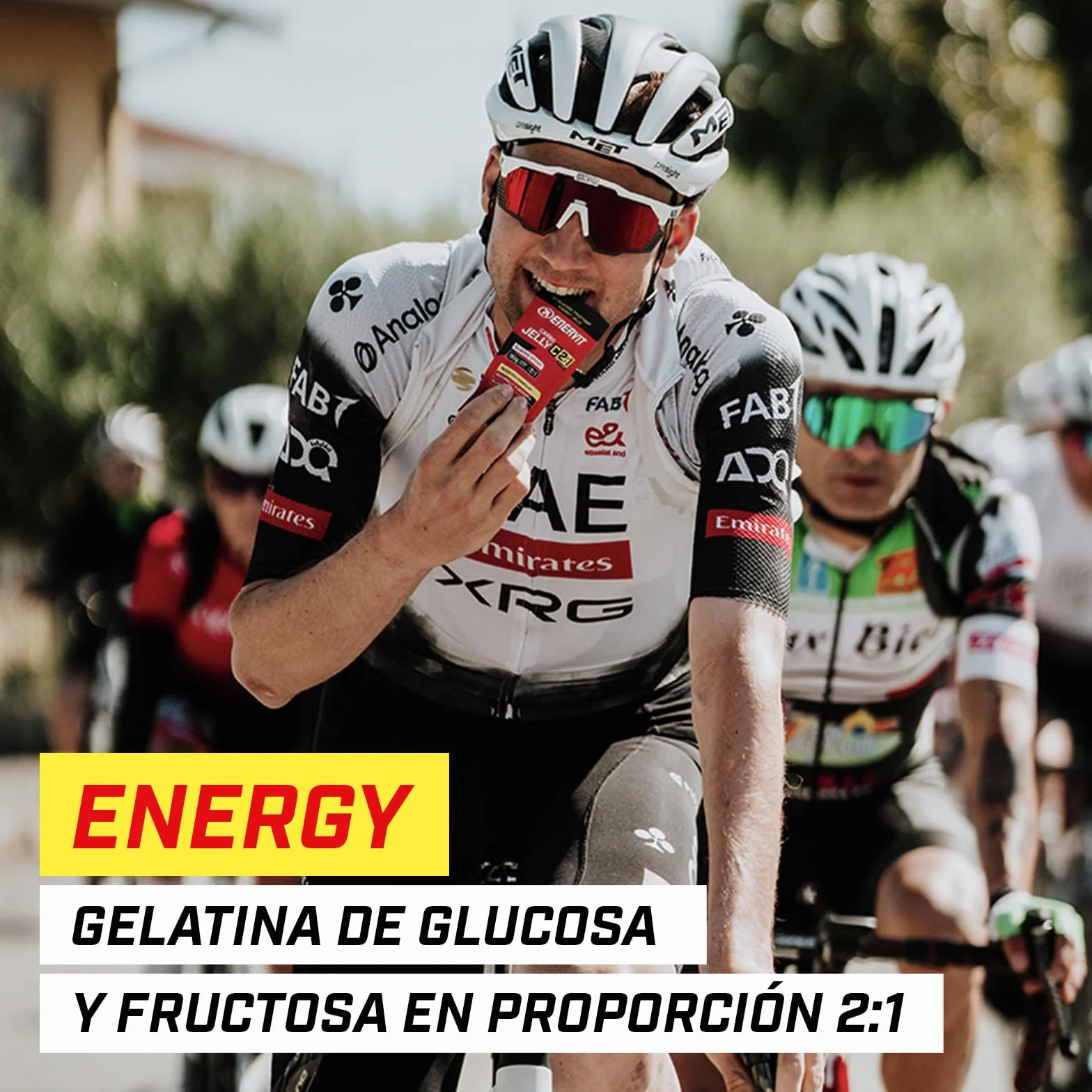 Enervit Carbo Jelly C2:1PRO, Gelatinas Energéticas para Actividades de Resistencia de Alta Intensidad, 30g de Carbohidratos, Sabor Tropical, Máxima Tolerancia, Sin Gluten, Vegano, Caja de 20 Paquetes