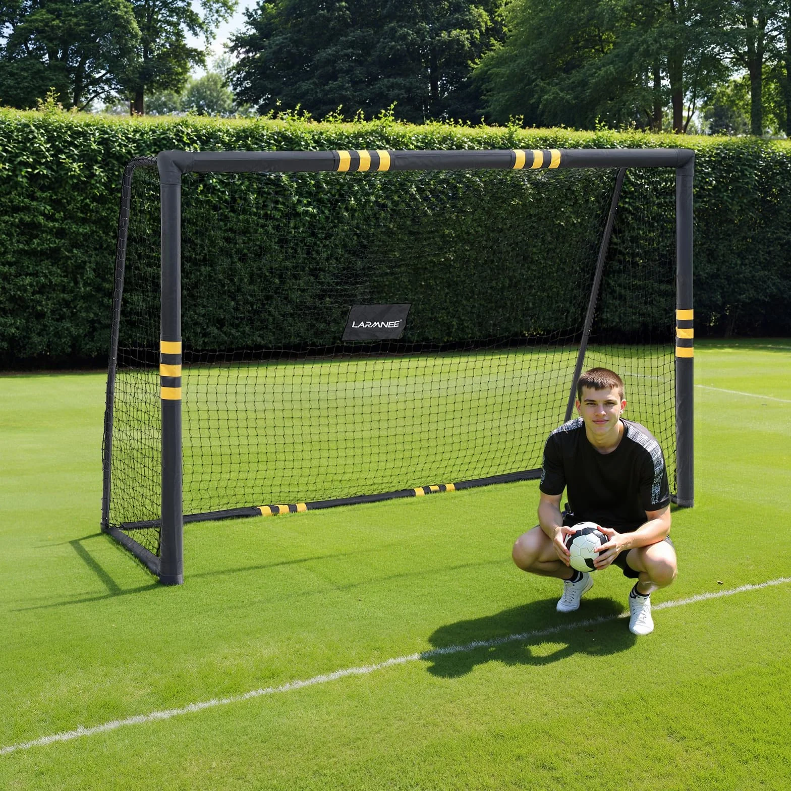 LARMNEE Portería de Fútbol 240 cm, Red de PE, Cubierta Protectora de Espuma, Resistente a la Intemperie