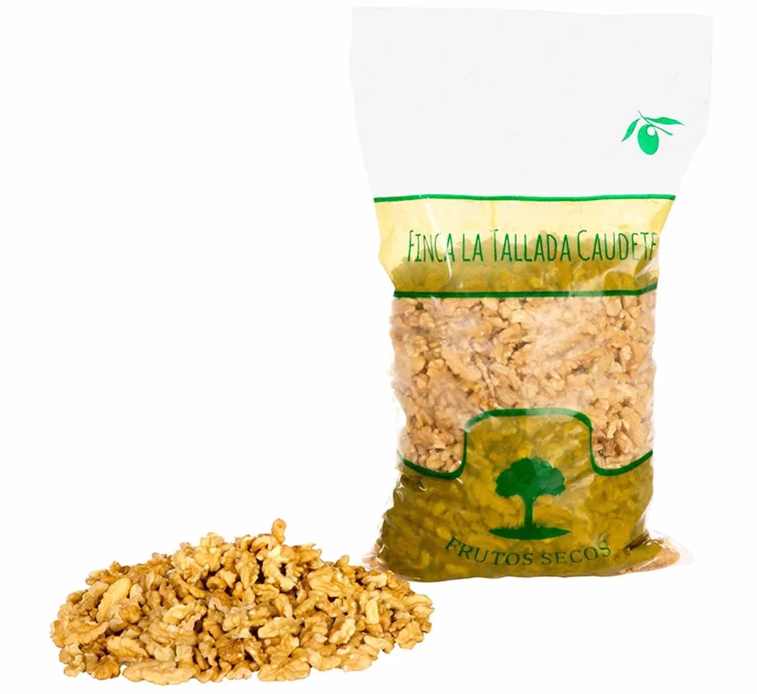 Nueces Peladas a Cuartos de Caudete, España 1Kg