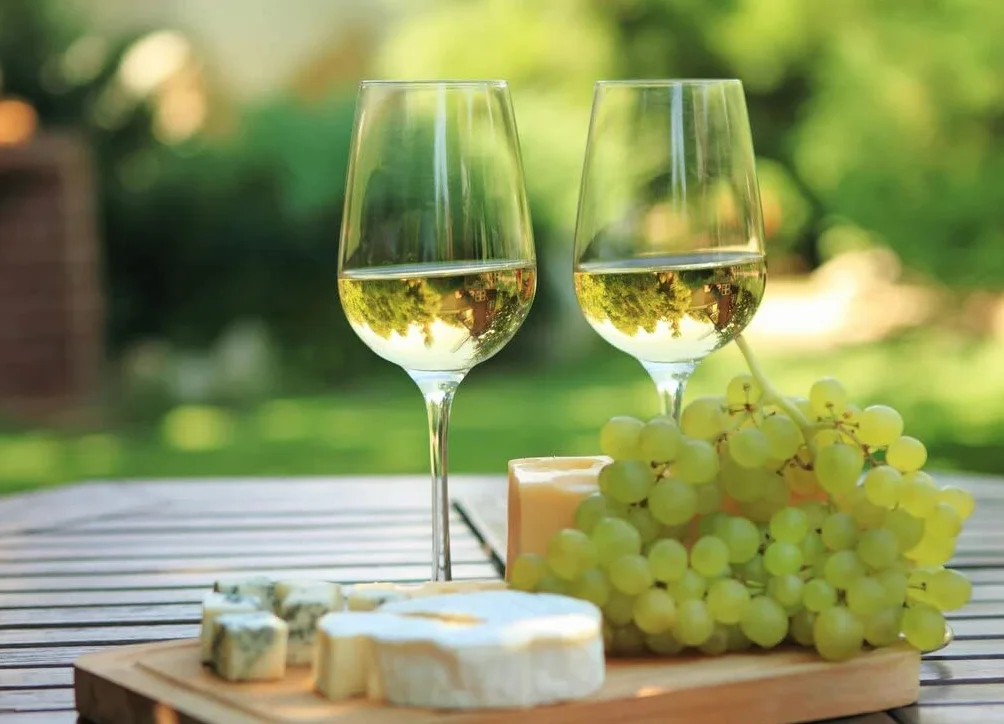 la Chalada 2022 - Vino Blanco Semidulce sin Crianza Monovariental de 100% Verdejo - Vinos Sanz Rueda -Ideal para Postre - Pack 6 Botellas 750cl