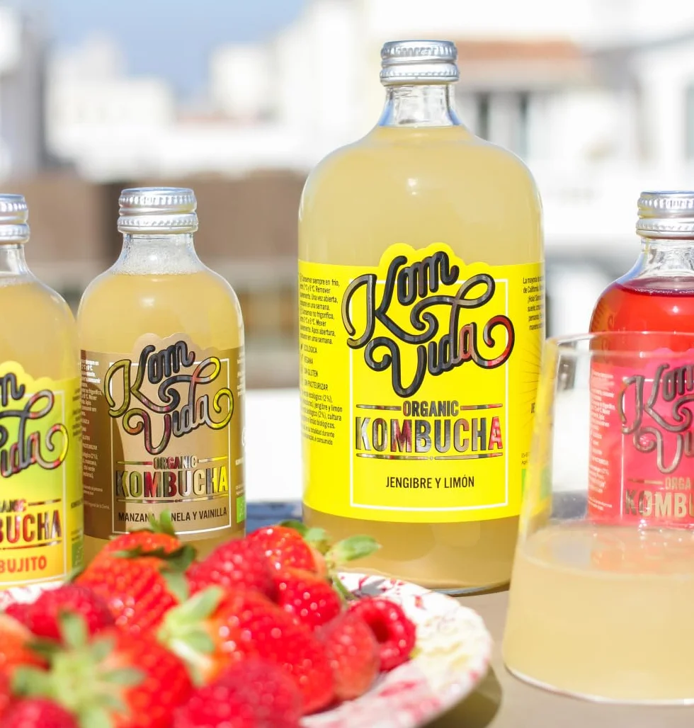 Té kombucha. Komvida. Kit Multisabor. 6 botellas de 750 ml. Envío en frío.