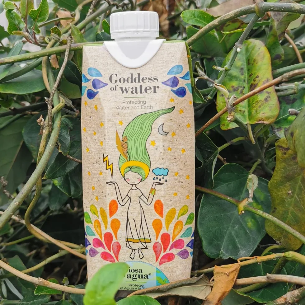 Agua ligera, extra natural de calidad prémium envasada en caja de cartón 50cl (Pack 18 Unidades x 500ml)