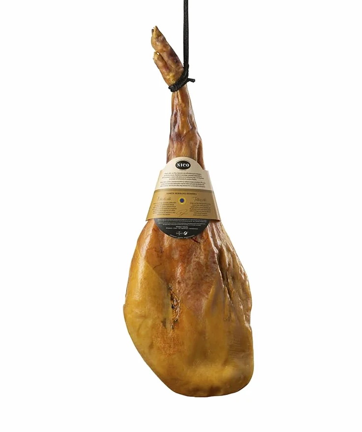 NICO JAMONES - LOTE JAMON SERRANO RESERVA HEMBRA. Jamón Serrano Hembra + Chorizo Ibérico velita 200g + Salchichón Ibérico velita 200g + Queso de Oveja curado D.O. CARMEN 250g