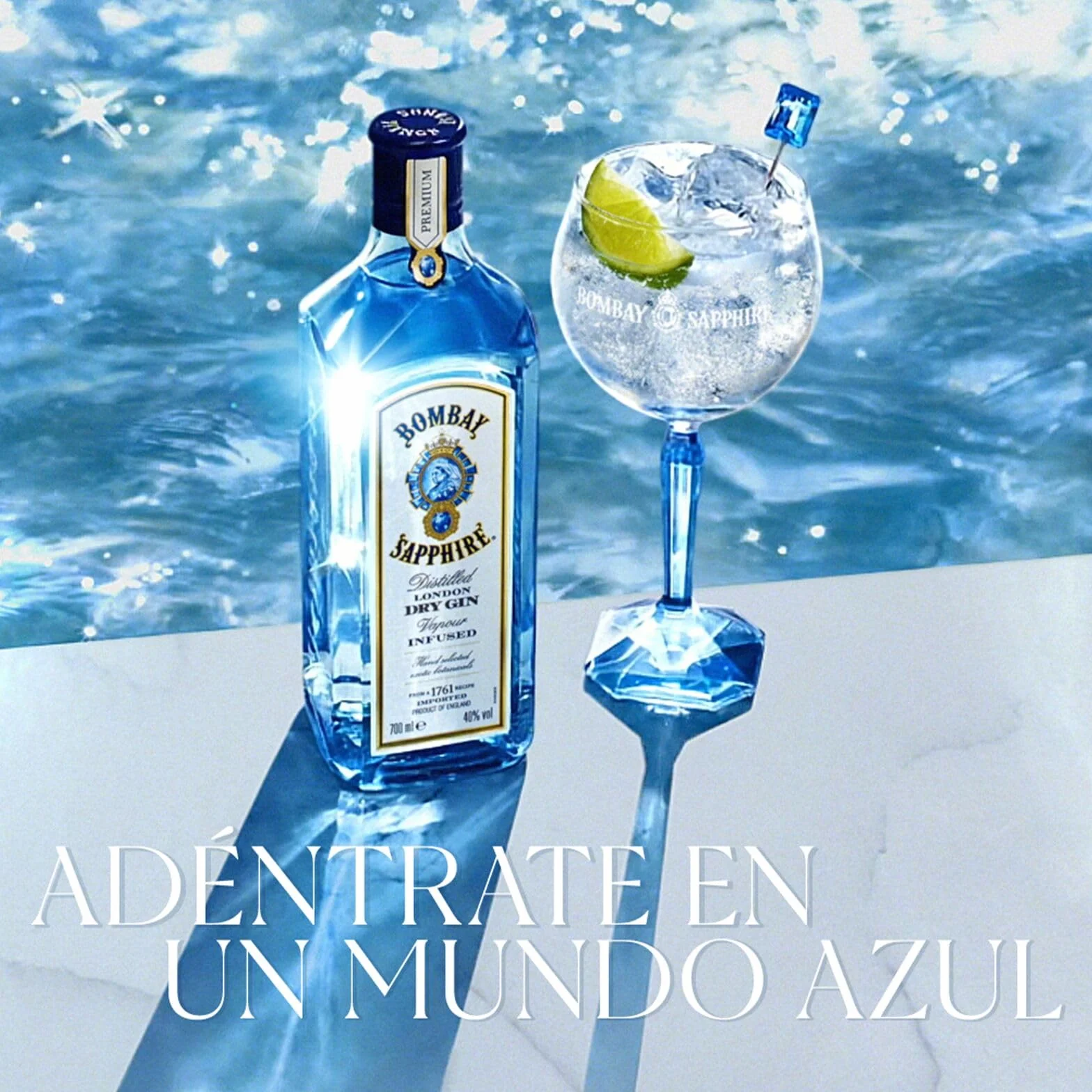 Bombay Sapphire London Dry Gin, 40% Vol., 100 cl / 1 L, bebida espirituosa 100% infusionada al vapor con 10 botánicos seleccionados a mano